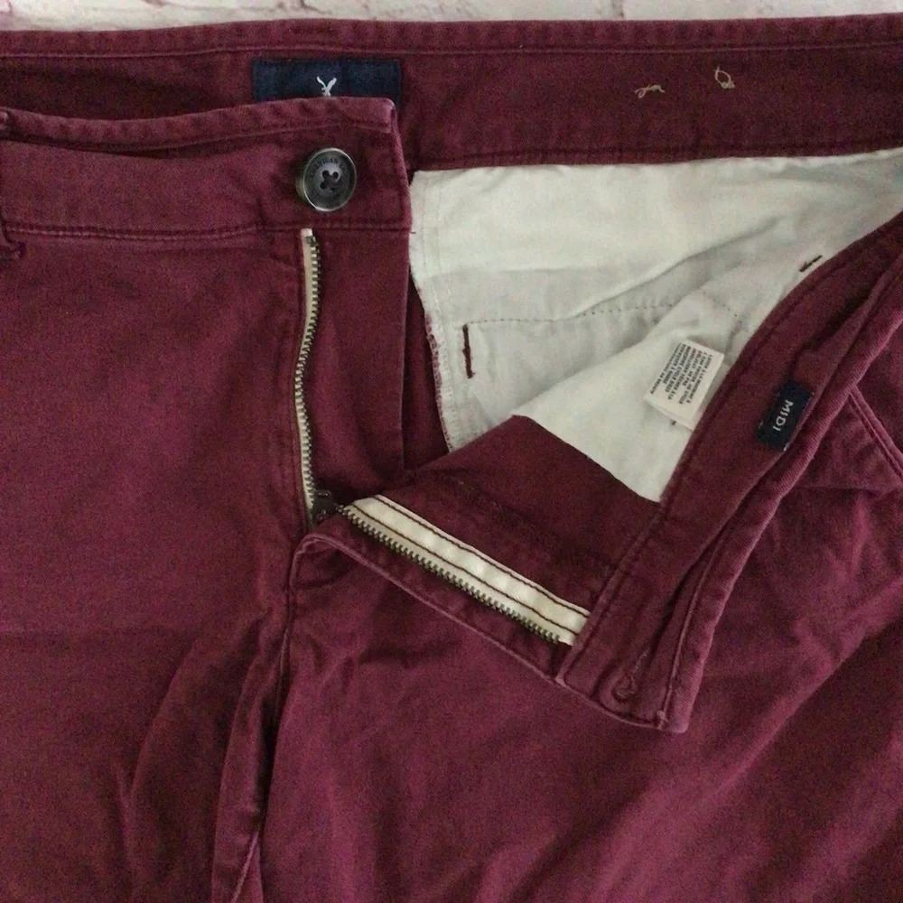 American Eagle Outfitters MIDI Shorts - Size 12 - Picture 3 of 5